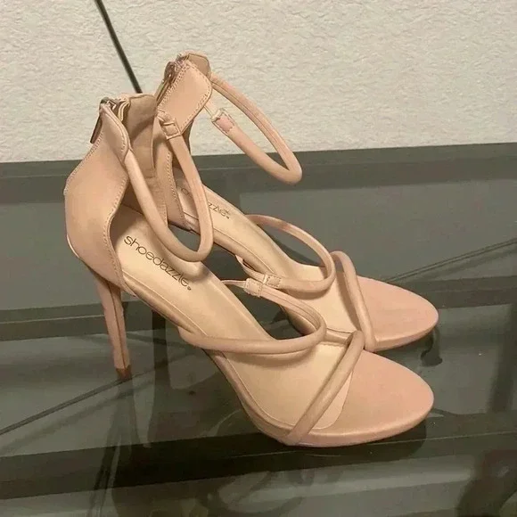 Shoedazzle Women's Nude Strappy High Heel Size 9.5 - Picture 3 of 8